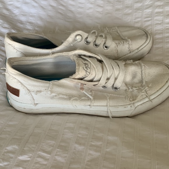 Blowfish slip on sneaker - Picture 2 of 4